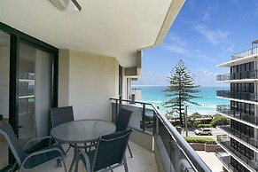 Clubb Coolum Beach Resort