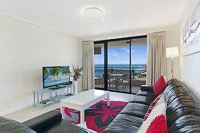 Clubb Coolum Beach Resort