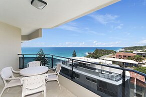 Clubb Coolum Beach Resort