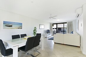 Clubb Coolum Beach Resort