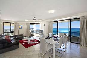 Clubb Coolum Beach Resort