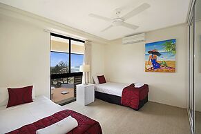 Clubb Coolum Beach Resort