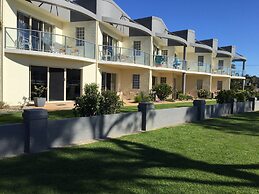 Merimbula Lake Apartments