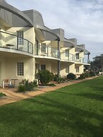 Merimbula Lake Apartments