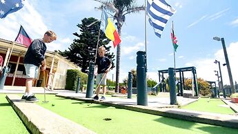 Surfside Holiday Park