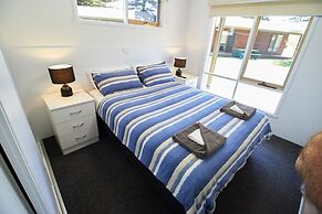 Surfside Holiday Park