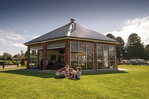 Surfside Holiday Park