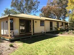 Winbi River Resort Holiday Rentals