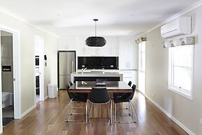 Winbi River Resort Holiday Rentals