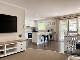 Winbi River Resort Holiday Rentals