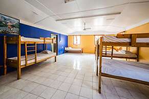 Ratu Kini Backpackers & Dive Resort