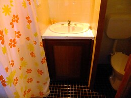 Ratu Kini Backpackers & Dive Resort