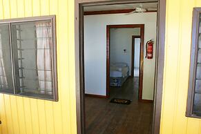 Ratu Kini Backpackers & Dive Resort