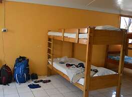 Ratu Kini Backpackers & Dive Resort