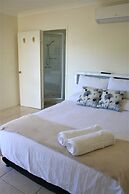 Magnetic Sunsets Resort