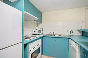 Surfers Beach Resort One