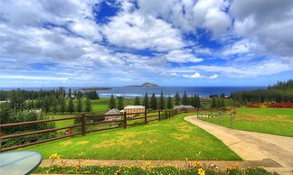 Islander Lodge Apartments