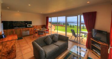 Islander Lodge Apartments