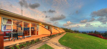 Islander Lodge Apartments