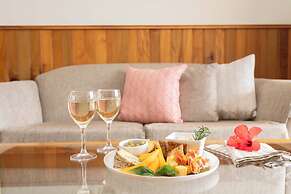 Daydreamer Apartments