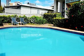 Spring Hill Mews Apartments