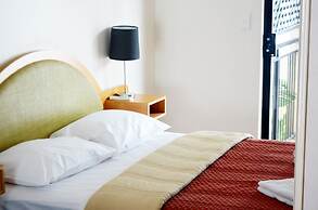 Spring Hill Mews Apartments