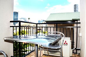 Spring Hill Mews Apartments