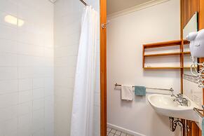 Kasees Apartments & Mountain Lodge