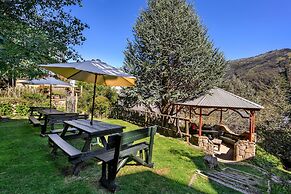 Kasees Apartments & Mountain Lodge