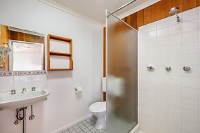 Kasees Apartments & Mountain Lodge