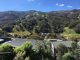 Kasees Apartments & Mountain Lodge