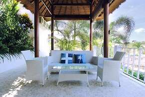 The Island Hotel Bali - Hostel