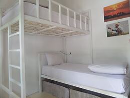 The Island Hotel Bali - Hostel