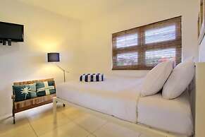 The Island Hotel Bali - Hostel