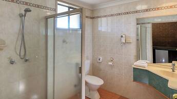 James Street Motor Inn