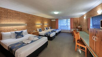 James Street Motor Inn