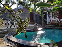 Gili Bagaz Cottages