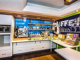 Ibis Budget St Peters