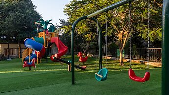 Rupakot Resort