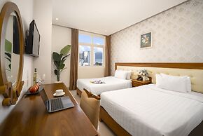 Royal Family Hotel Da Nang