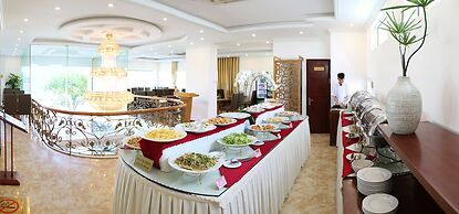Royal Family Hotel Da Nang