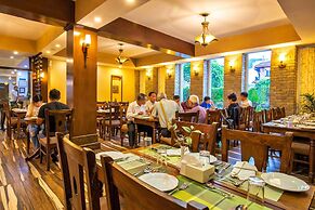 Da Yatra Courtyard Hotel & Resort