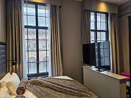The Rex – Formerly Hotel Gotham