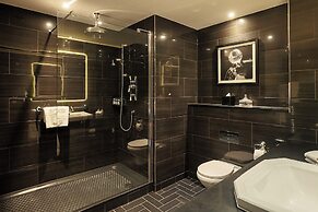 The Rex – Formerly Hotel Gotham