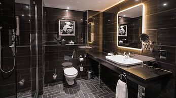 Hotel Gotham
