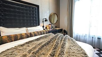 Hotel Gotham