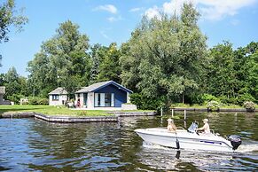 Loosdrecht Rien van den Broeke Village