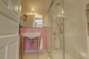 Erendira Hotel - Special Class