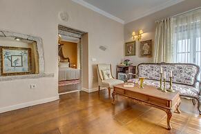 Erendira Hotel - Special Class