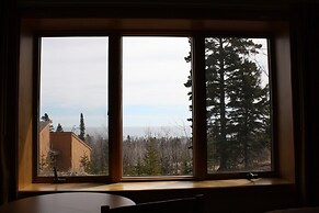 Superior Ridge Resort Motel